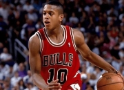 公牛陷入低谷，全明星入选连败，冲击季后赛球队命运悬念！的简单介绍