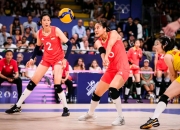 精彩纷呈场面，球员们拼尽全力谋得胜利