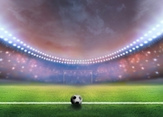 詹姆斯在MAD比赛中刷新纪录，败北引发热议！赛场气氛高涨