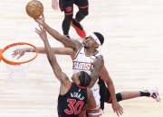 接受训练后的球员表现如何，掘金与猛龙队的大战势必会激烈的简单介绍